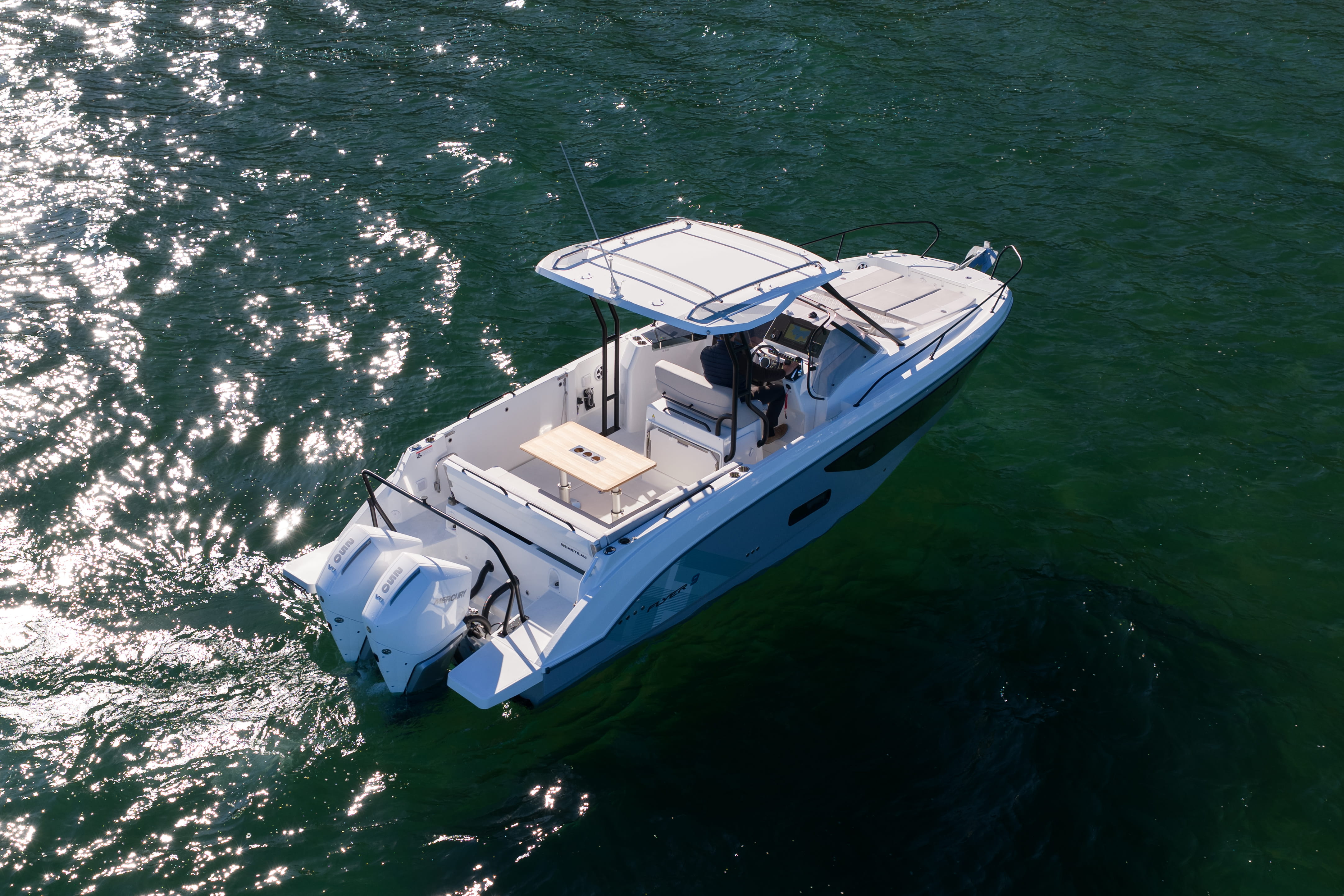Beneteau Flyer 9 Sundeck – Pilot Edition supporting image